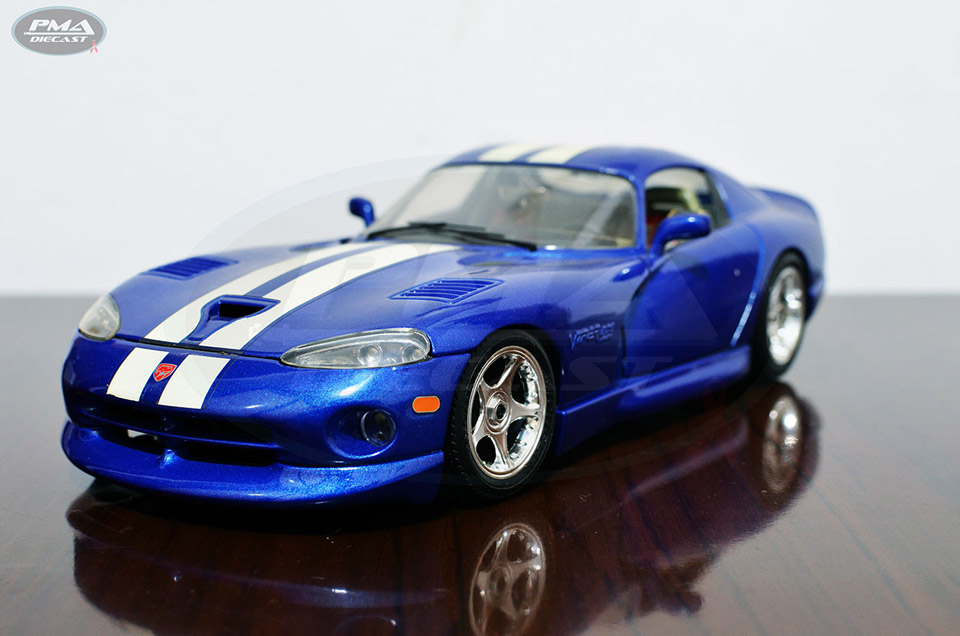  1996  DODGE VIPER GTS 1:18